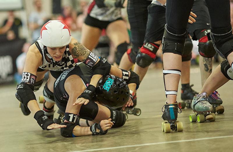 London Rollergilrs versus Gotham Girls Roller Derby