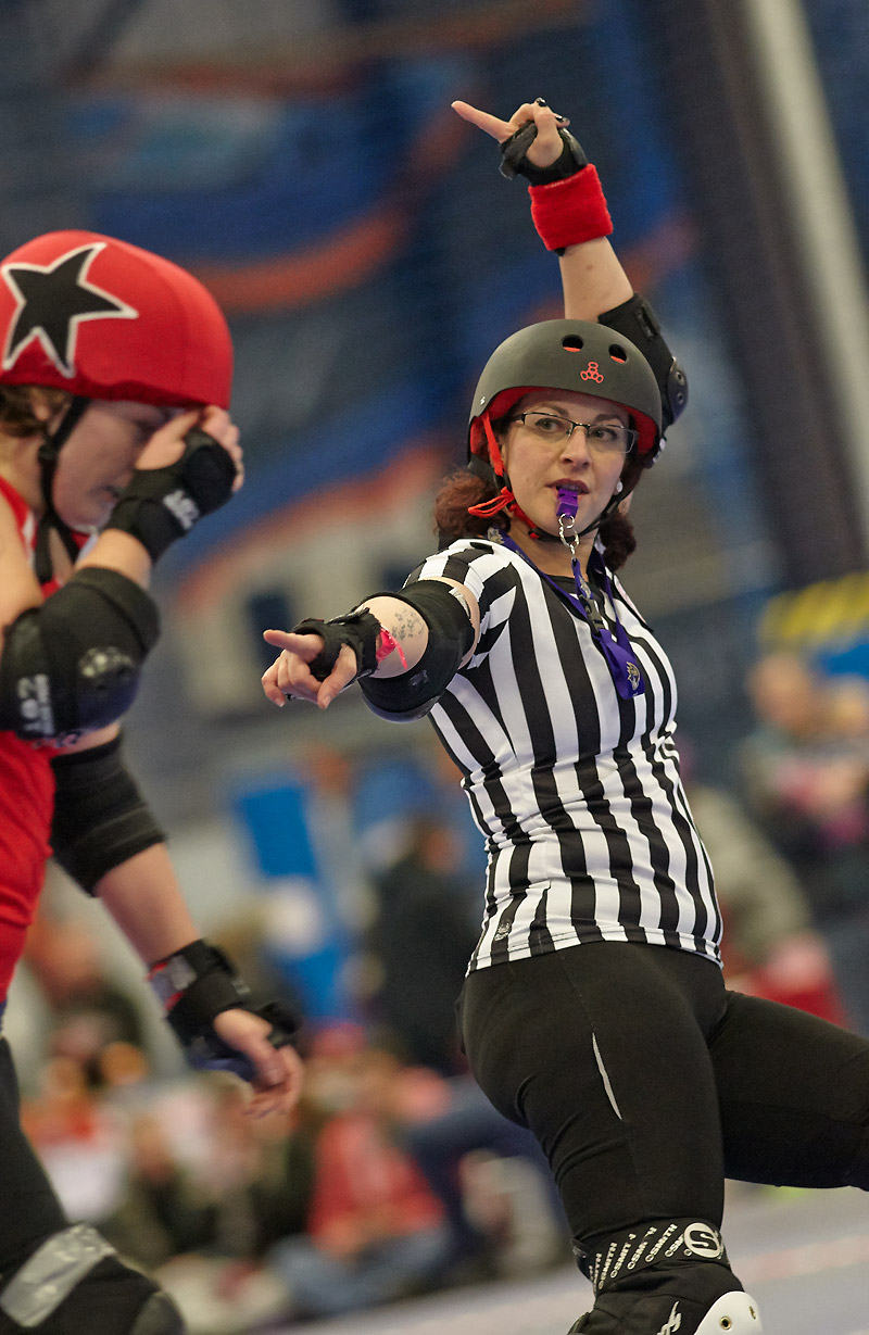 X Con-vick reffing for Leeds Roller Dolls