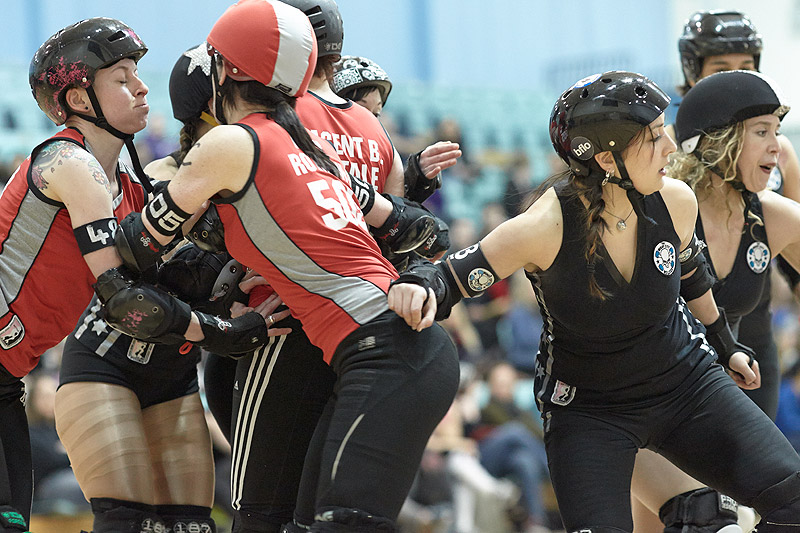 Berlin Bombshells versus Windy City