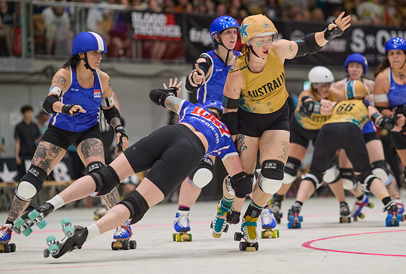The Australian jammer evades the defence of the USA